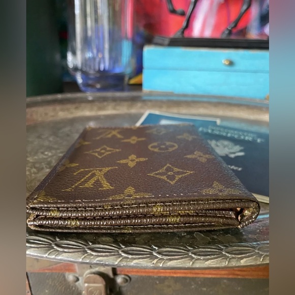 Ultra RARE Vintage LOUIS VUITTON LV Monogram Billfold Designer Wallet Accessory - Picture 10 of 12